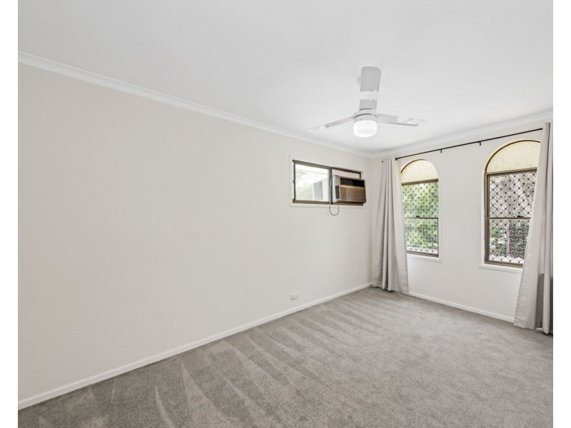 18 Rogers Parade West, Everton Hills QLD 4053