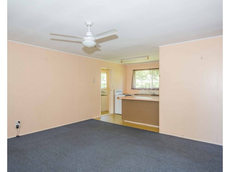 2/1 Cunningham Street, Kepnock QLD 4670