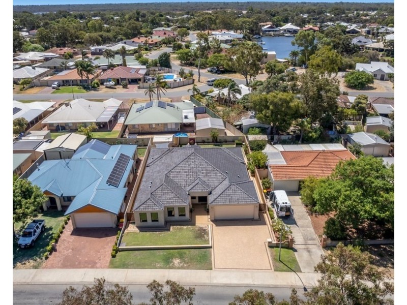 114 South Yunderup Road, South Yunderup WA 6208