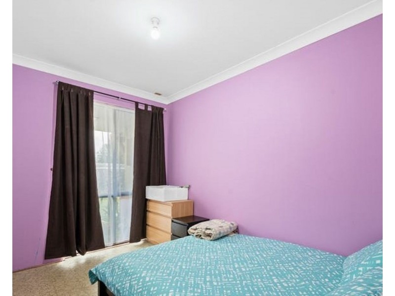 5 Simmons Loop, Parmelia WA 6167