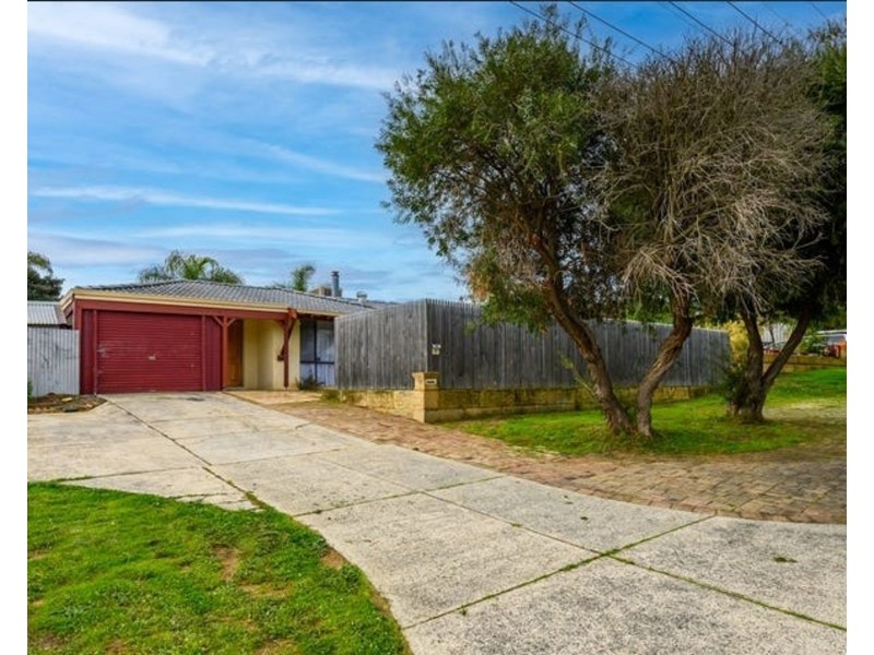 5 Simmons Loop, Parmelia WA 6167