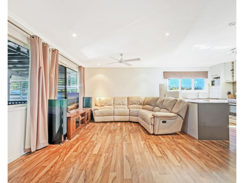 10 Cawdor Street, Arana Hills QLD 4054