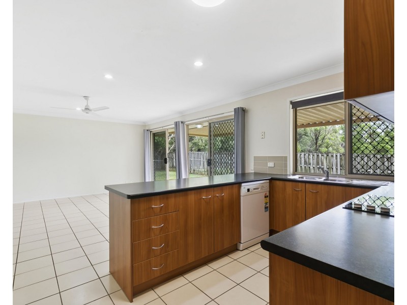 18 Christopher Place, Morayfield QLD 4506