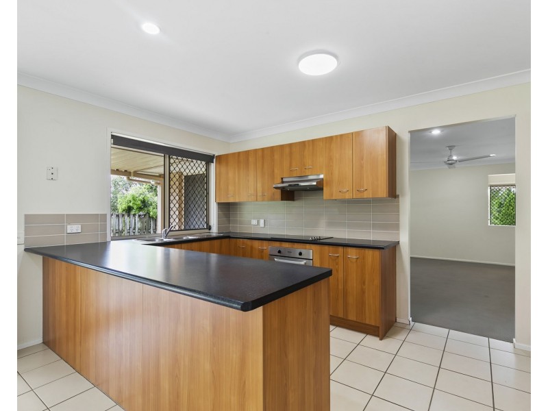 18 Christopher Place, Morayfield QLD 4506