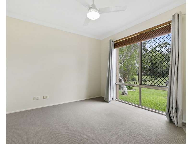 18 Christopher Place, Morayfield QLD 4506