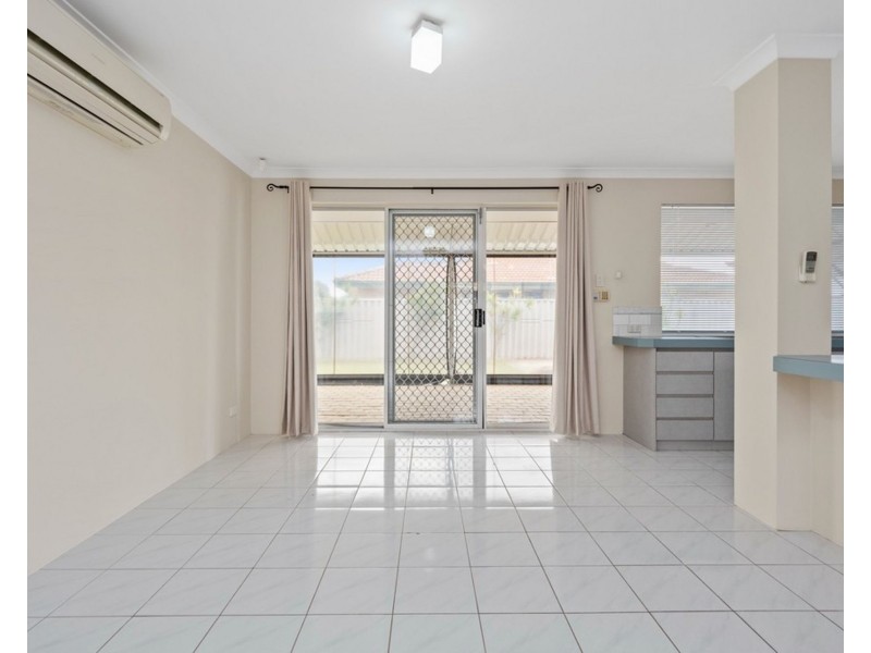 57 Oakwood Crescent, Waikiki WA 6169