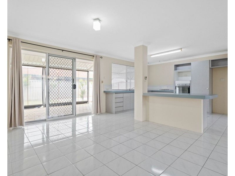 57 Oakwood Crescent, Waikiki WA 6169