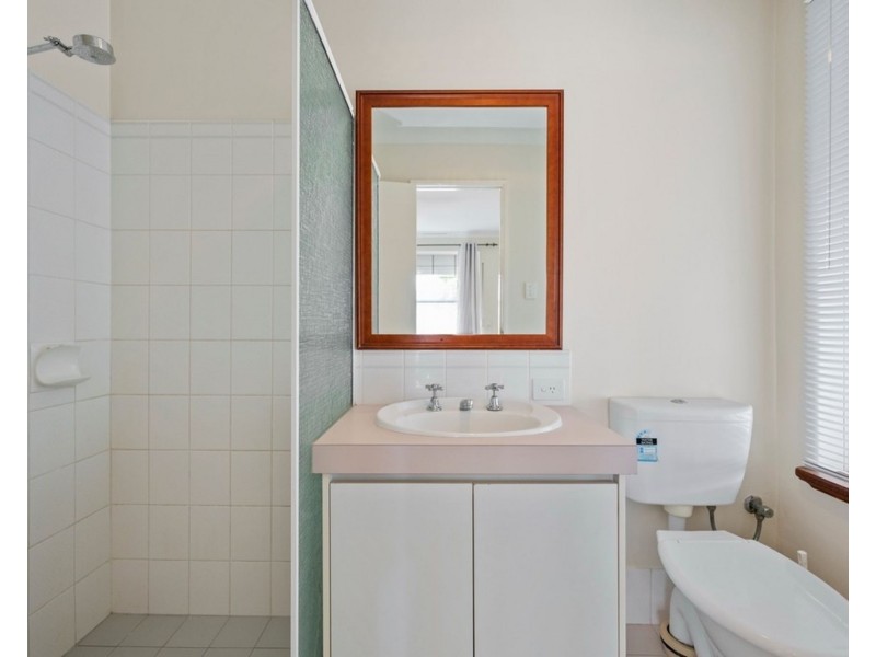 57 Oakwood Crescent, Waikiki WA 6169