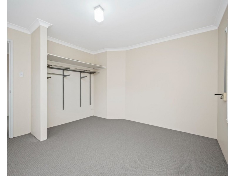 57 Oakwood Crescent, Waikiki WA 6169