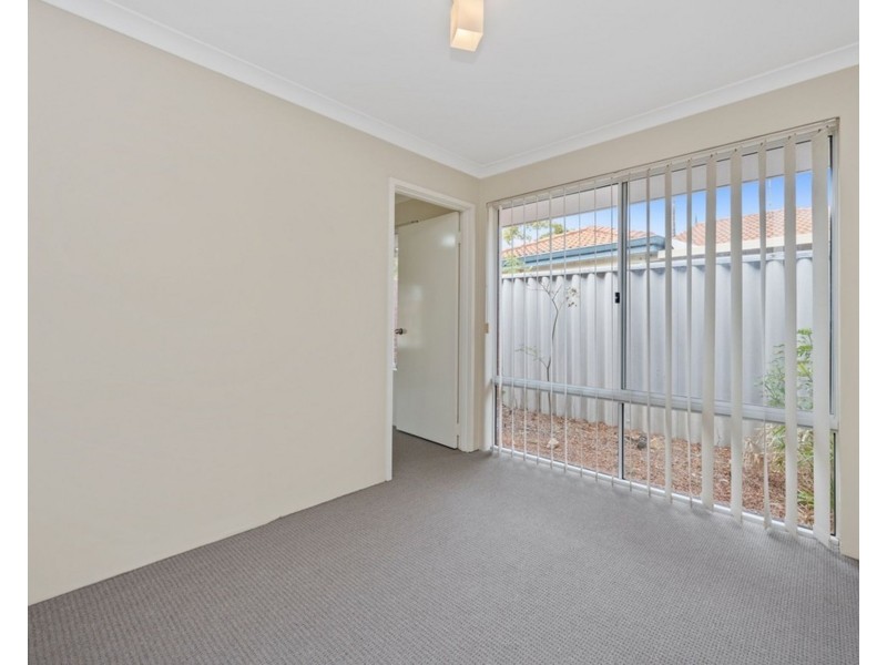 57 Oakwood Crescent, Waikiki WA 6169