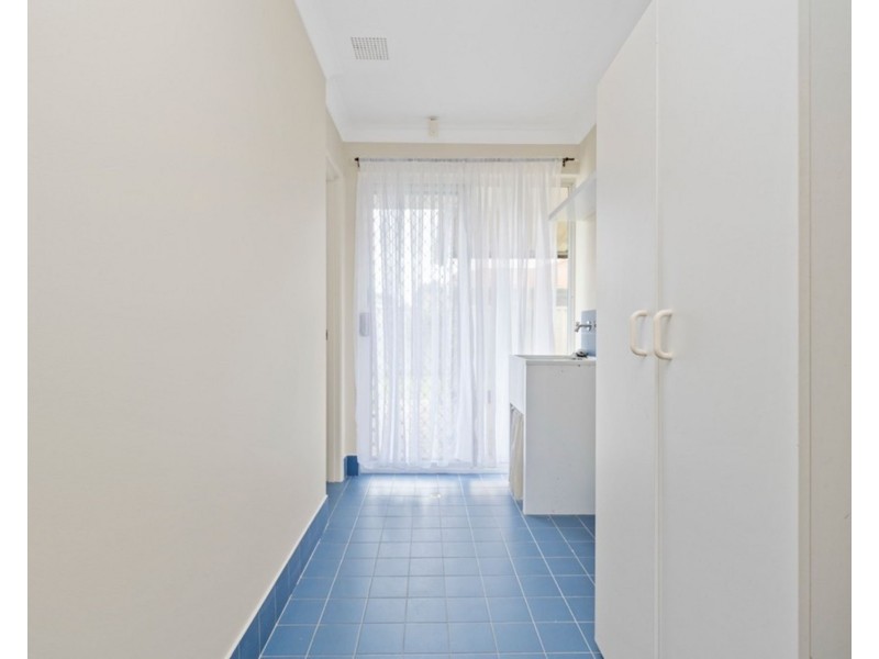 57 Oakwood Crescent, Waikiki WA 6169