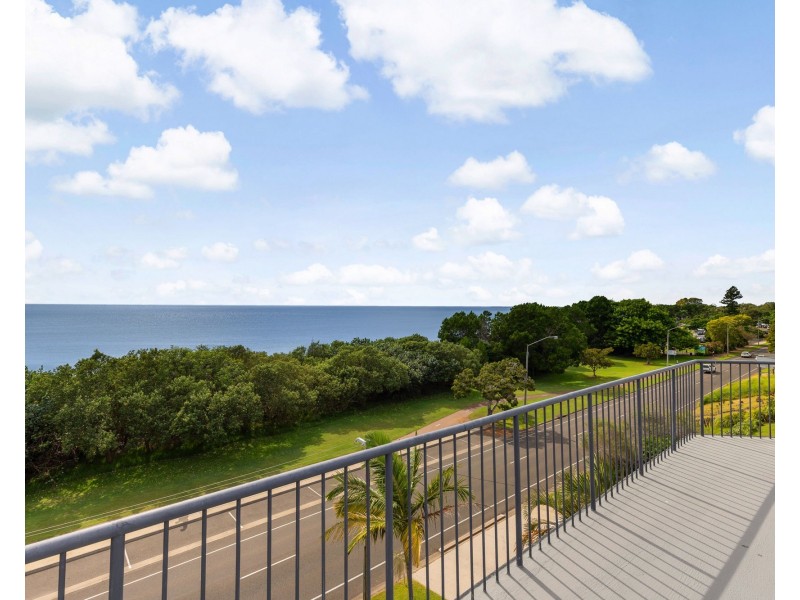 7/242 Charlton Esplanade, Pialba QLD 4655