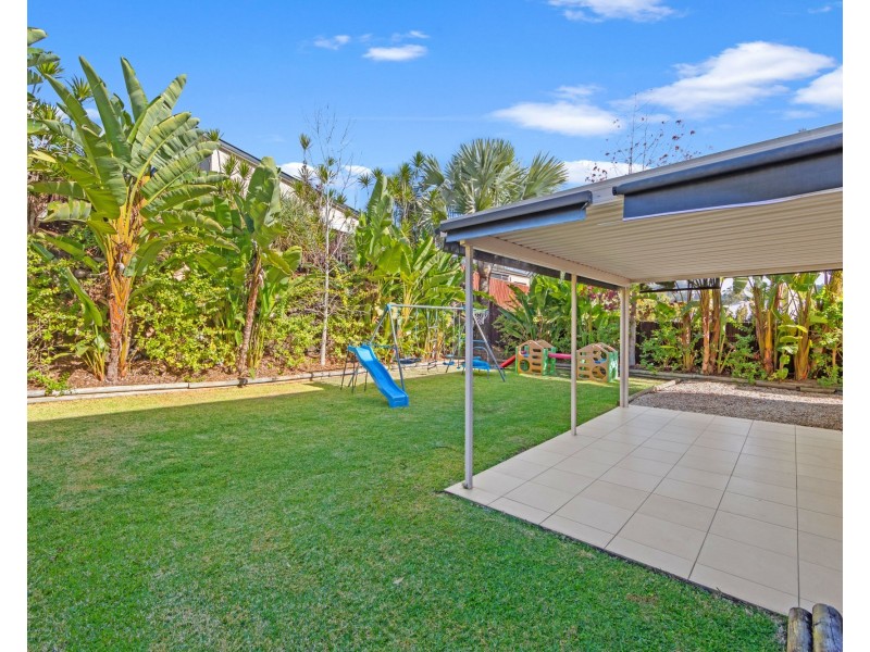 5 Napier Court, Pacific Pines QLD 4211