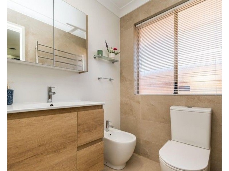 12 Westerley Way, Cooloongup WA 6168