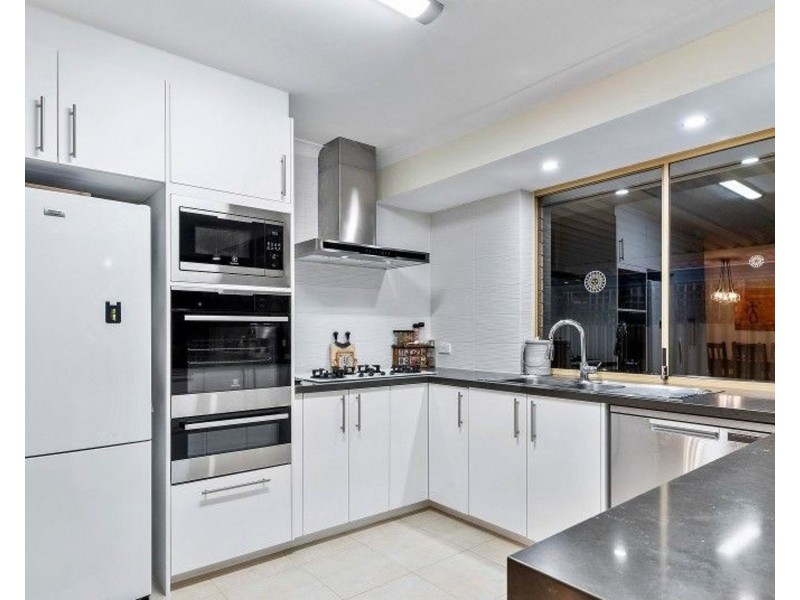 12 Westerley Way, Cooloongup WA 6168