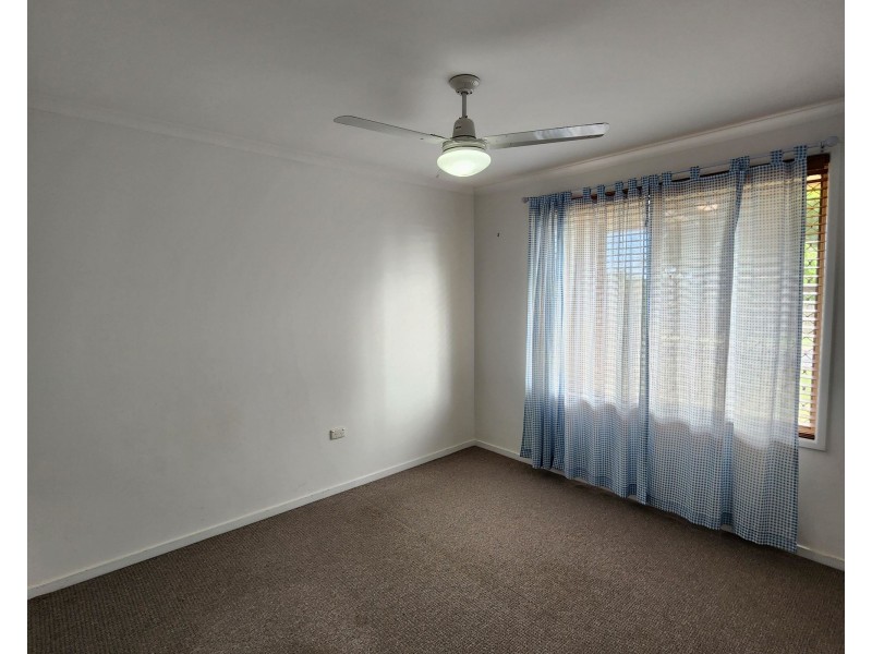 19 East West Avenue, Avoca QLD 4670