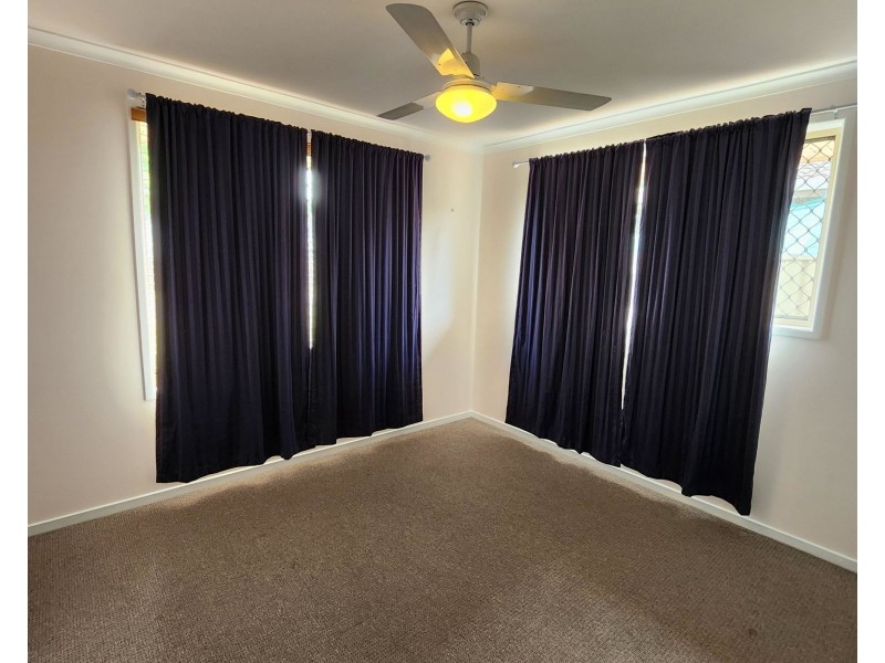 19 East West Avenue, Avoca QLD 4670