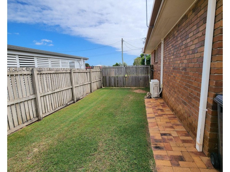19 East West Avenue, Avoca QLD 4670