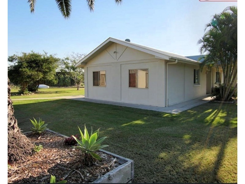 2a Louise Drive, Beachmere QLD 4510