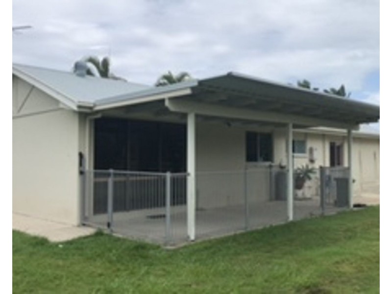 2a Louise Drive, Beachmere QLD 4510