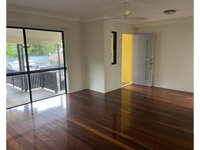 135 Bates Lane, Toowong QLD 4066