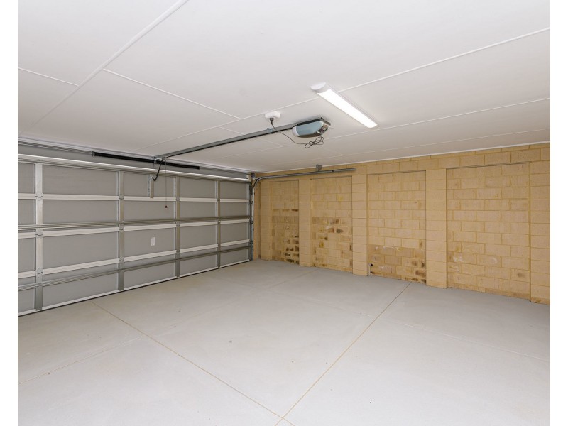 10 Bulloo Loop, Ellenbrook WA 6069