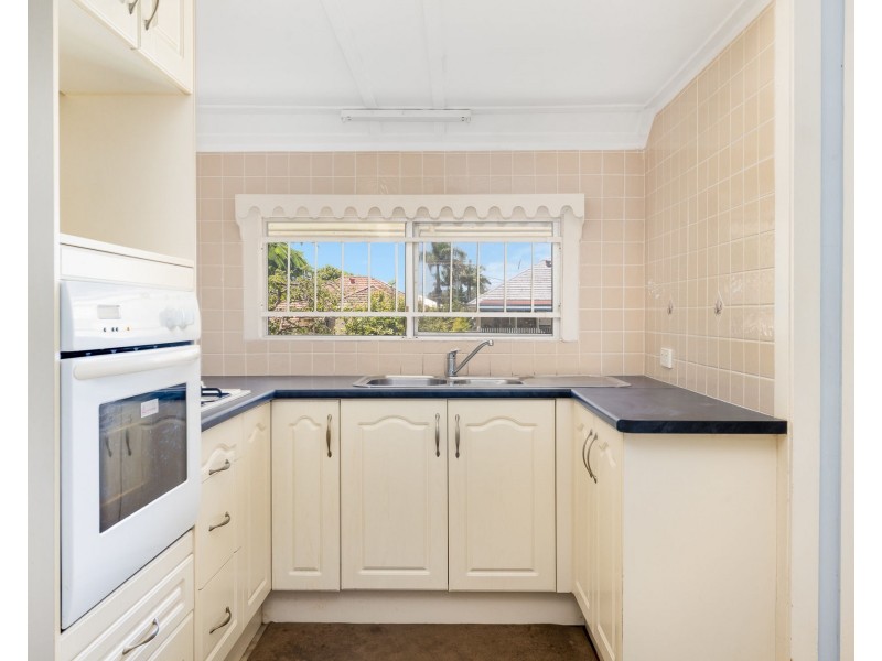 20 Bernard Street, Brighton QLD 4017