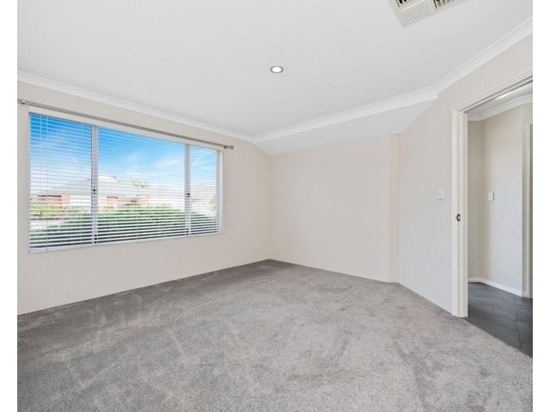 11 Eglinton Terrace, Dudley Park WA 6210