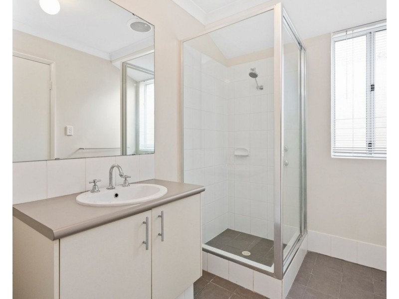 11 Eglinton Terrace, Dudley Park WA 6210