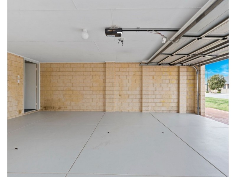 11 Eglinton Terrace, Dudley Park WA 6210