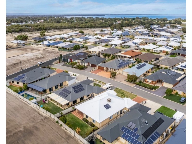 11 Eglinton Terrace, Dudley Park WA 6210