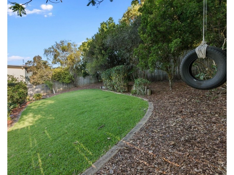 8 Yvonne Street, Highworth QLD 4560