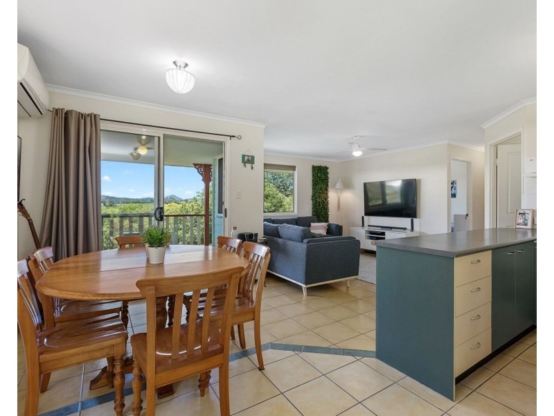 8 Yvonne Street, Highworth QLD 4560