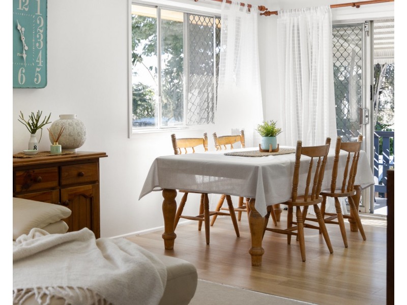 16 Cherry Street, Brighton QLD 4017