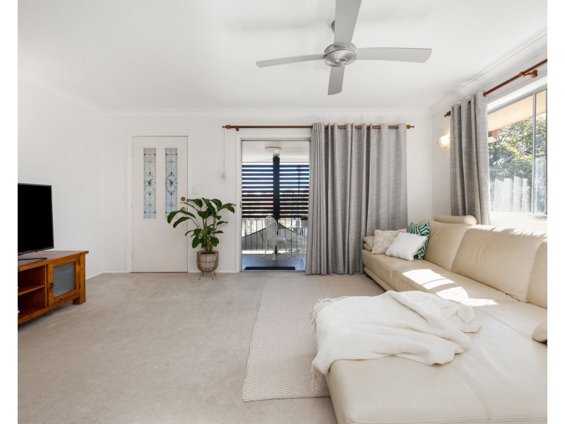 16 Cherry Street, Brighton QLD 4017