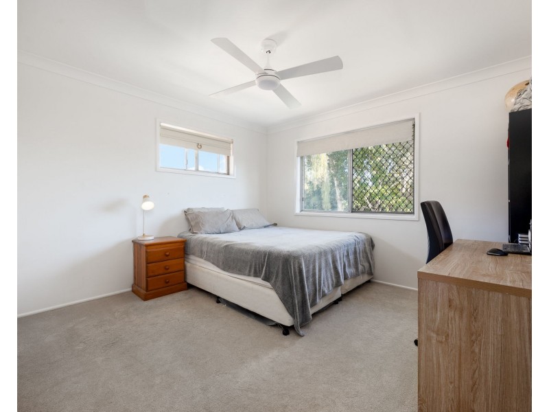 16 Cherry Street, Brighton QLD 4017