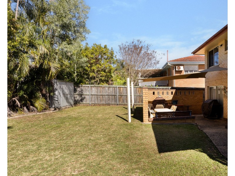 16 Cherry Street, Brighton QLD 4017