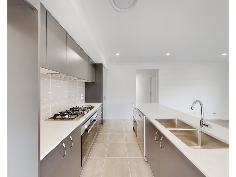 16 Lopper Street, Austral NSW 2179