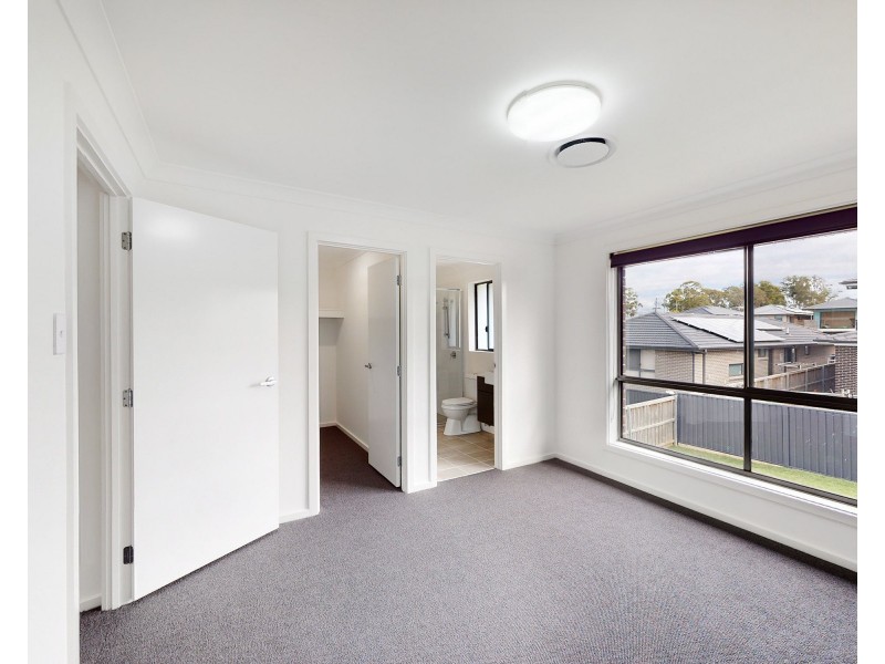 16 Lopper Street, Austral NSW 2179