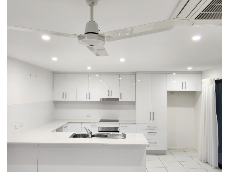 8/130 Miller Street, Bargara QLD 4670