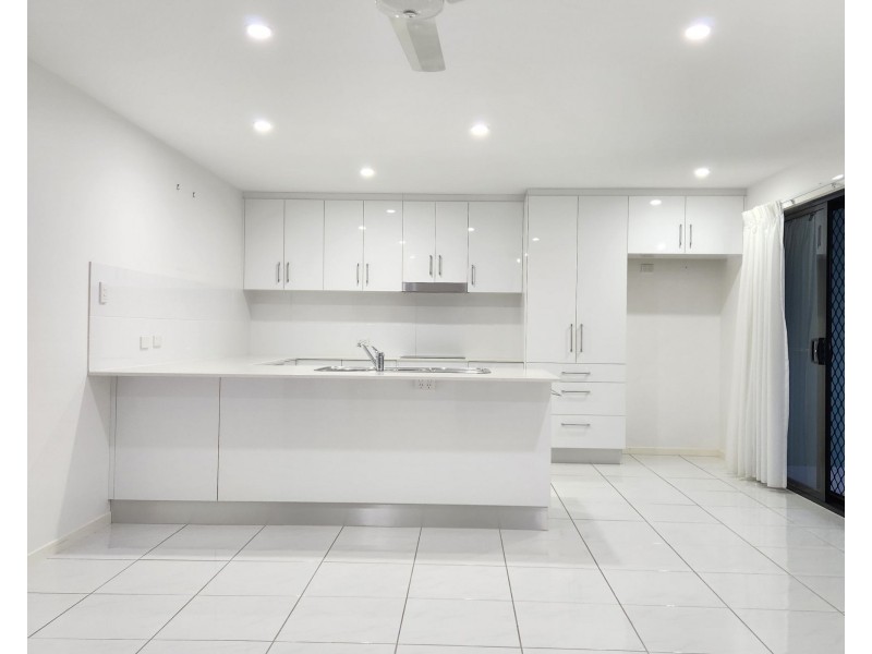 8/130 Miller Street, Bargara QLD 4670