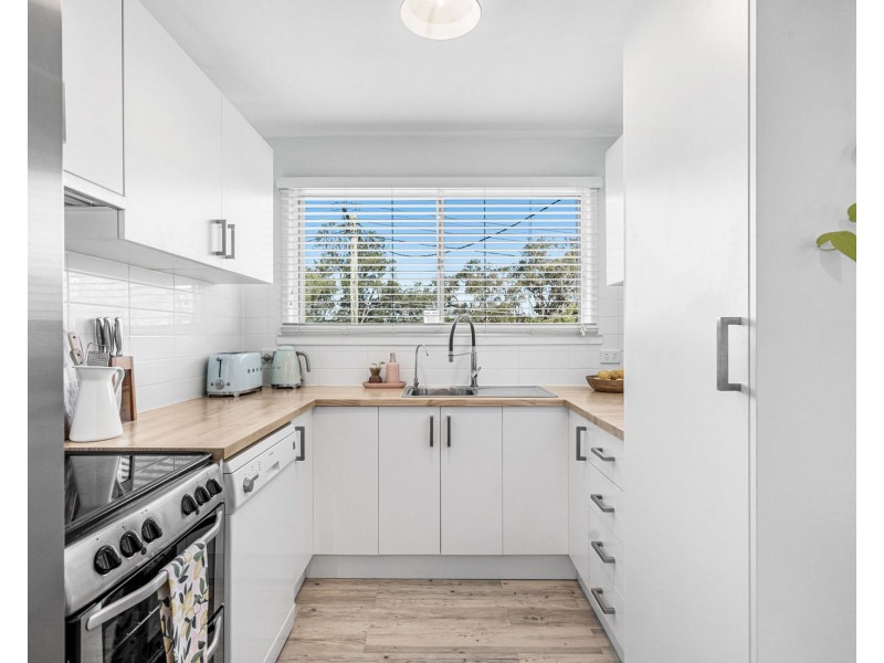 337 Whites Road, Lota QLD 4179