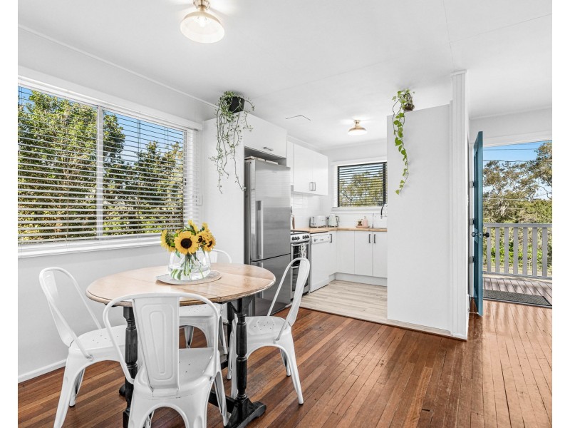 337 Whites Road, Lota QLD 4179