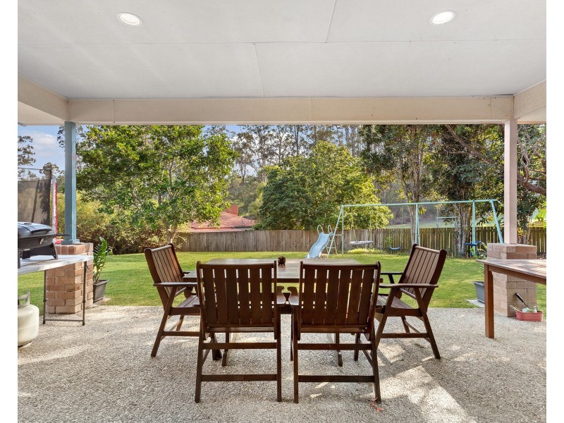 81 Hillenvale Avenue, Arana Hills QLD 4054