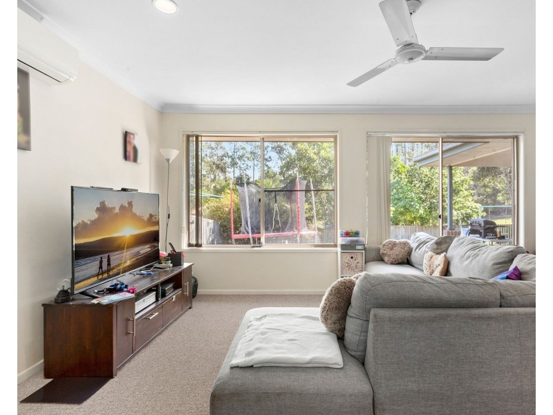 81 Hillenvale Avenue, Arana Hills QLD 4054