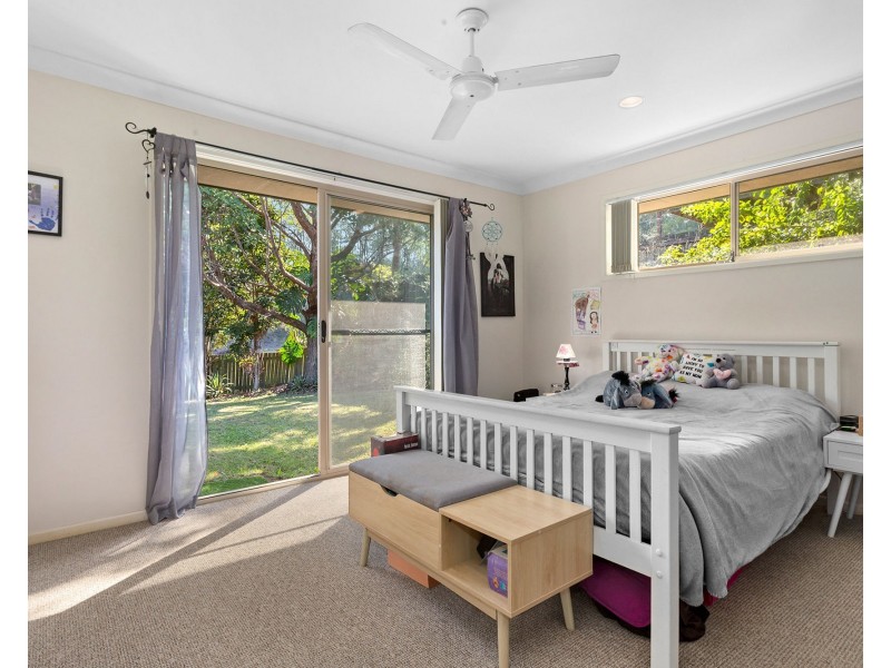 81 Hillenvale Avenue, Arana Hills QLD 4054