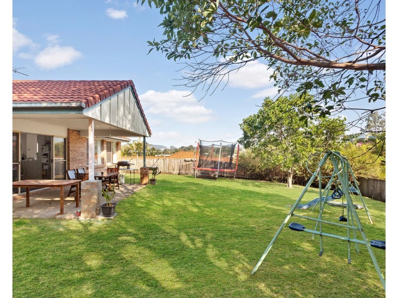 81 Hillenvale Avenue, Arana Hills QLD 4054