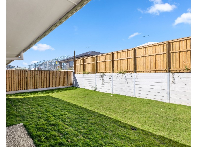 10 Silvertail Street, Redbank Plains QLD 4301