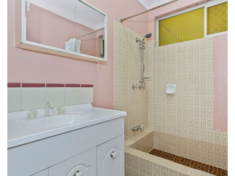 68 Council Avenue, Rockingham WA 6168