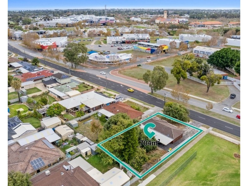 68 Council Avenue, Rockingham WA 6168